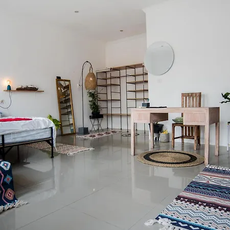 Mirri House Atas Kiri Apartment